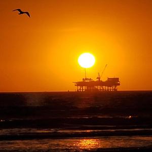 三点突破1987台湾版原唱是谁
