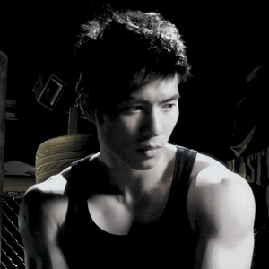 三点突破1987台湾版原唱是谁
