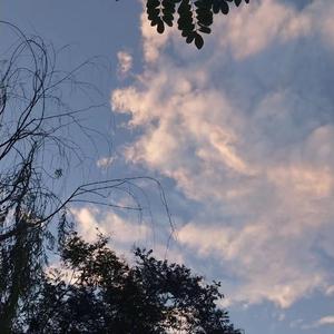 三点突破1987台湾版原唱是谁
