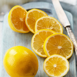 三点突破1987台湾版原唱是谁
